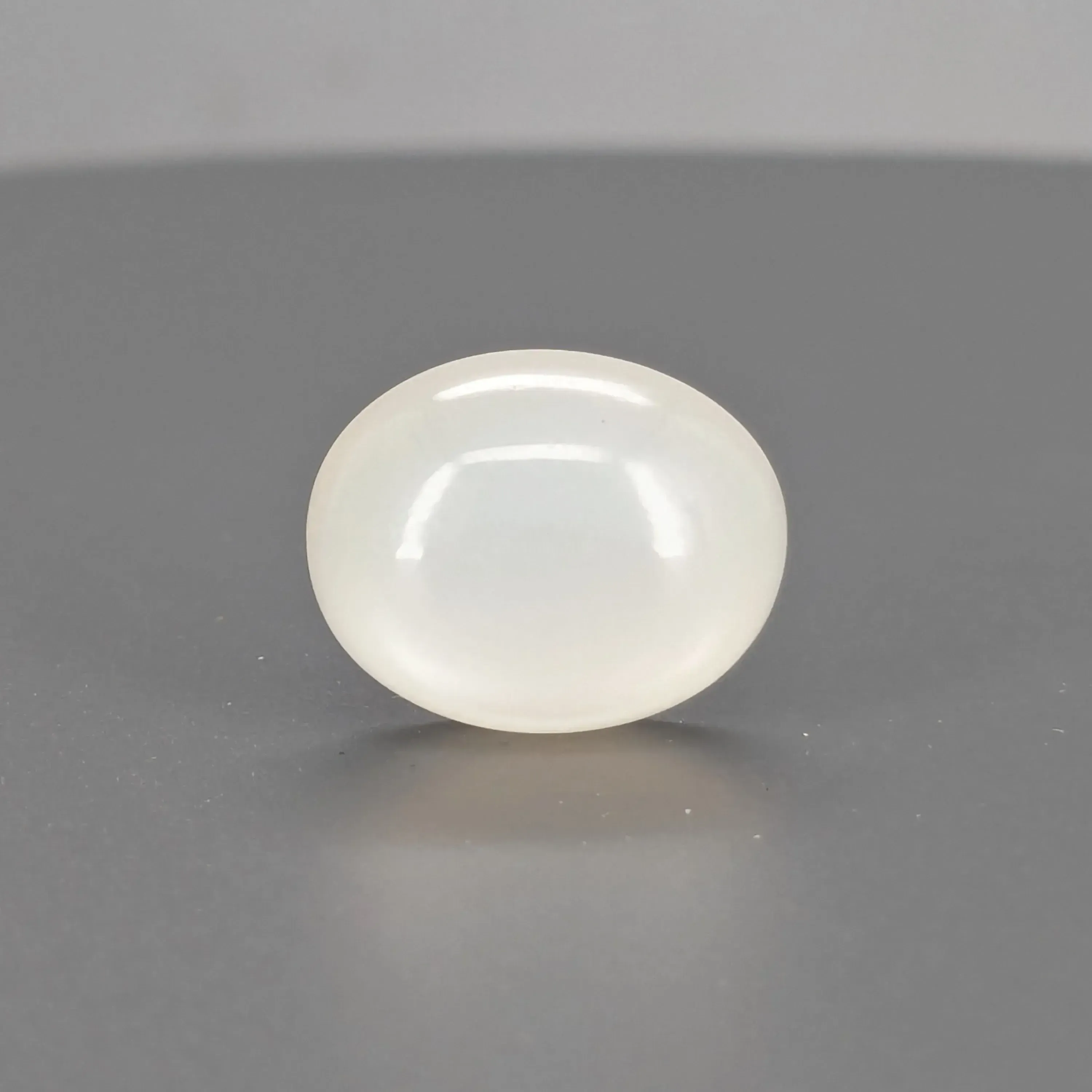 Moon Stone - 6.30 Carat
