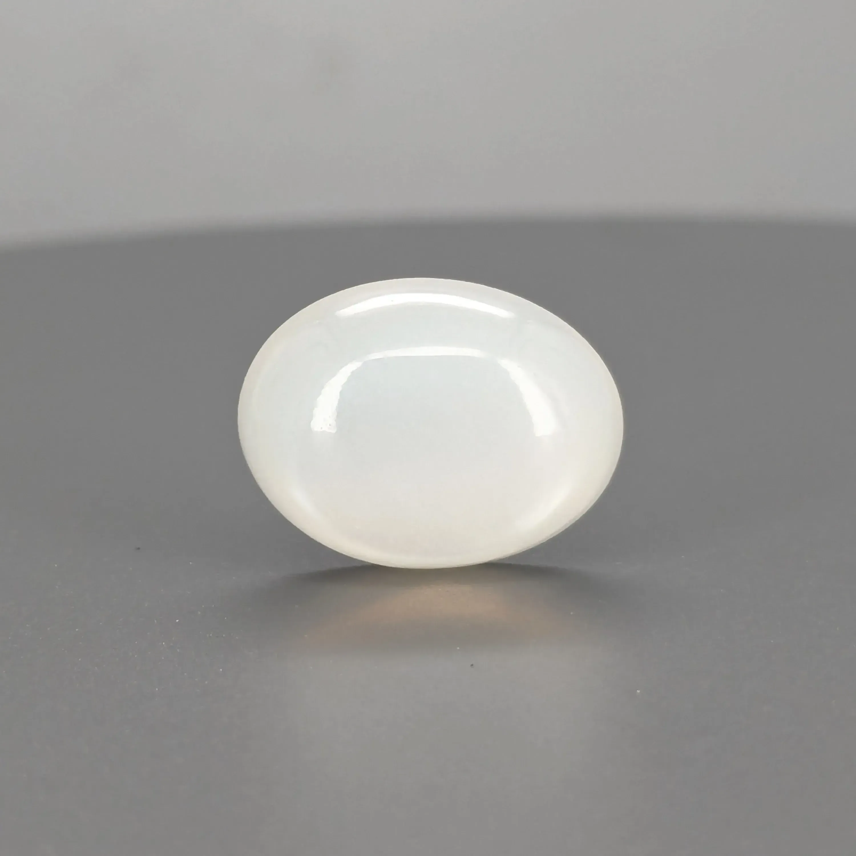 Moon Stone - 9.05 Carat