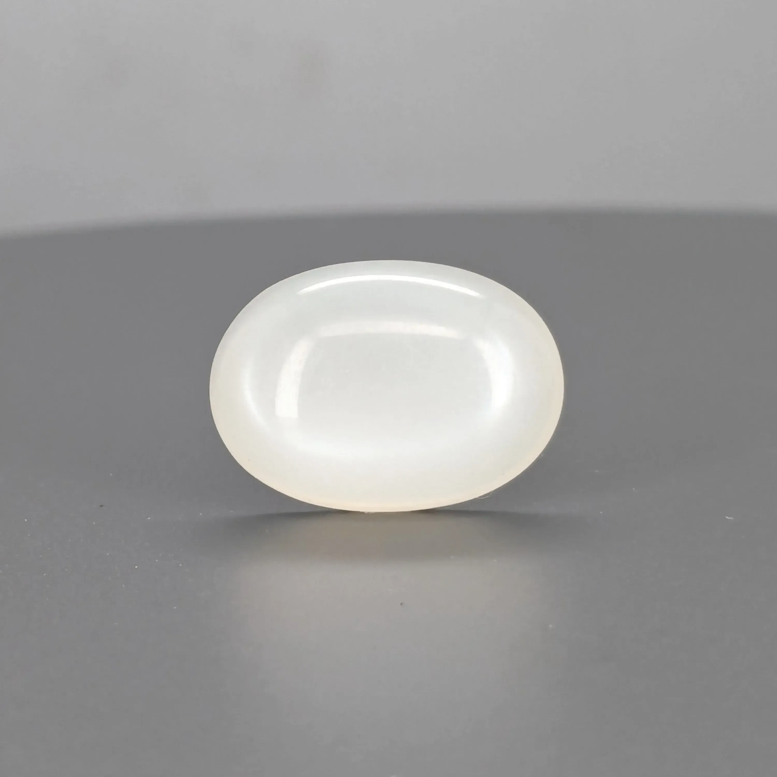 Moon Stone - 9.50 Carat