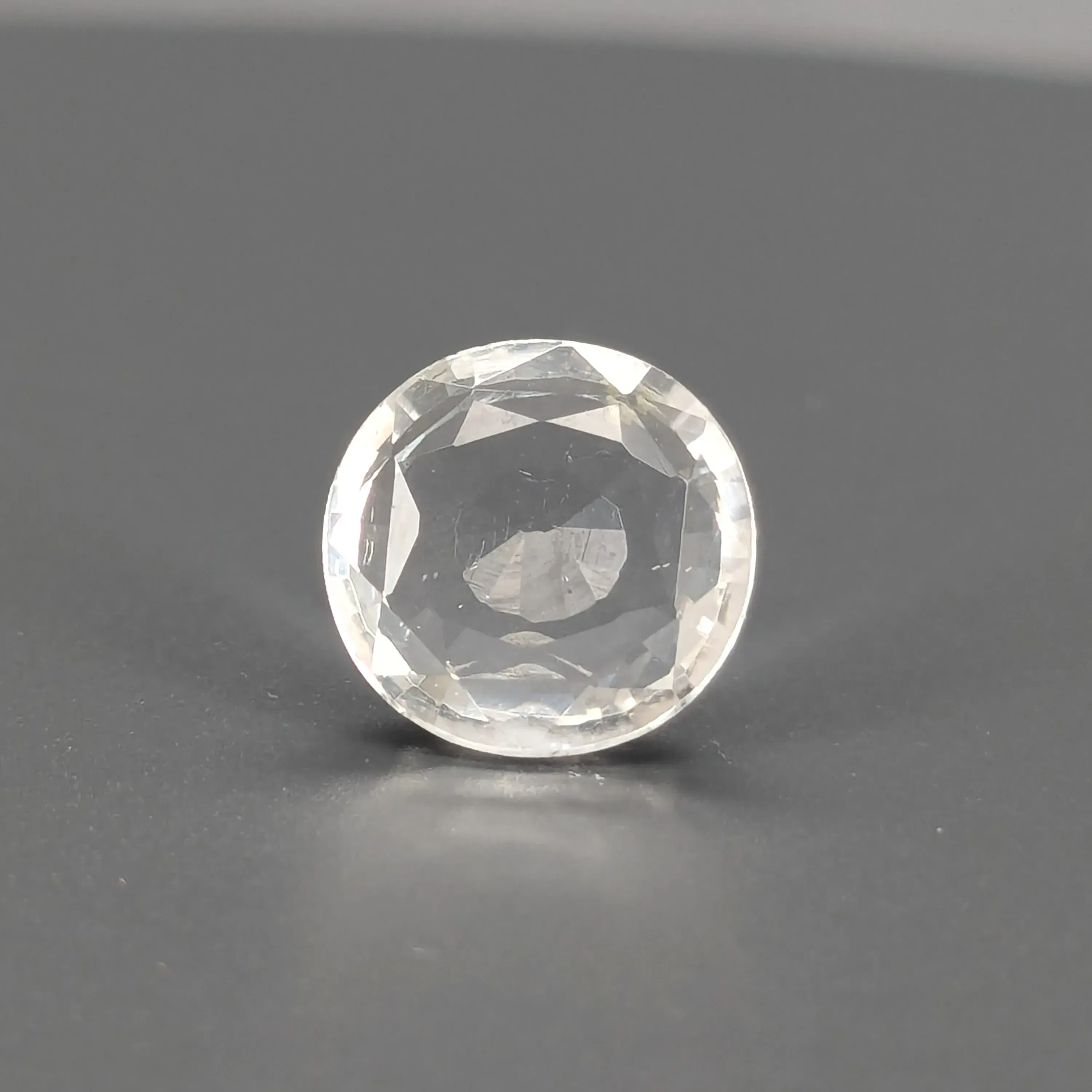 White Topaz -3.85 Carat
